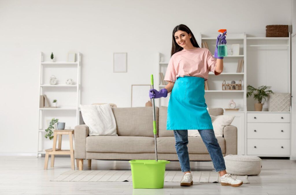 CleanieUp team delivering deep cleaning in Minneola, FL ensuring detailed cleaning and improved indoor hygiene for homes