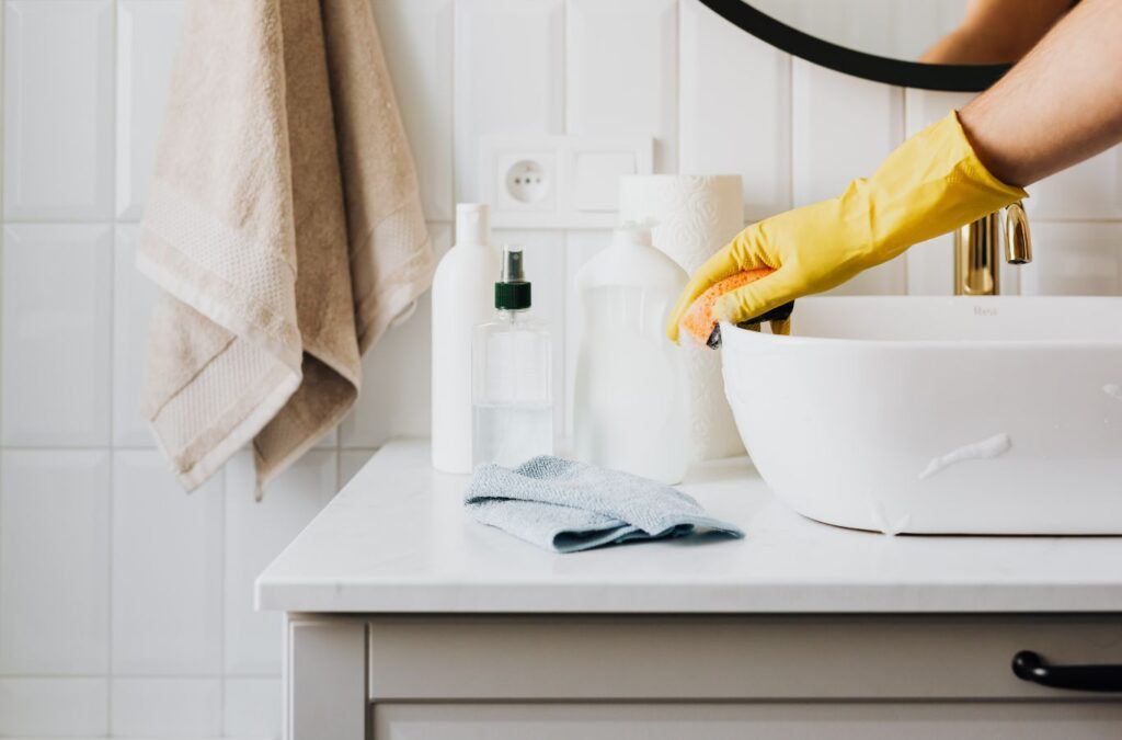CleanieUp team delivering deep cleaning in Oakland, FL ensuring detailed cleaning and healthier indoor spaces